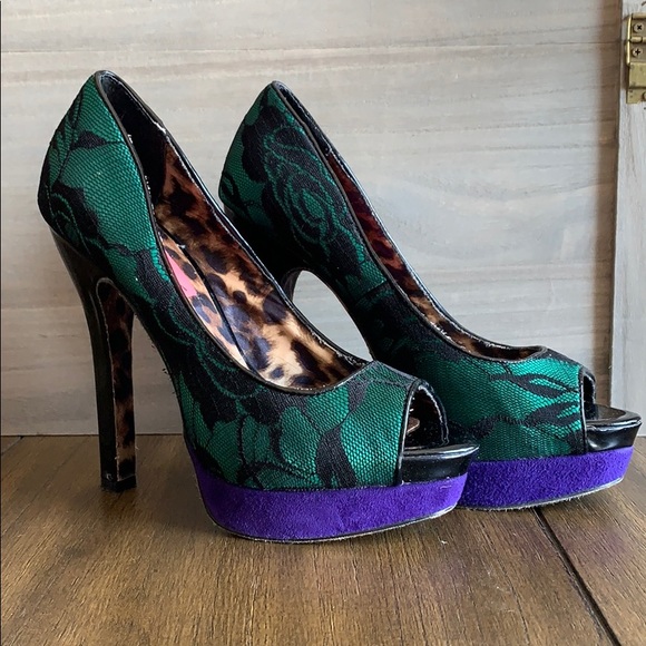 Betsey Johnson Shoes - Betsey Johnson Samantha Platform Peep Toe Heels 6M